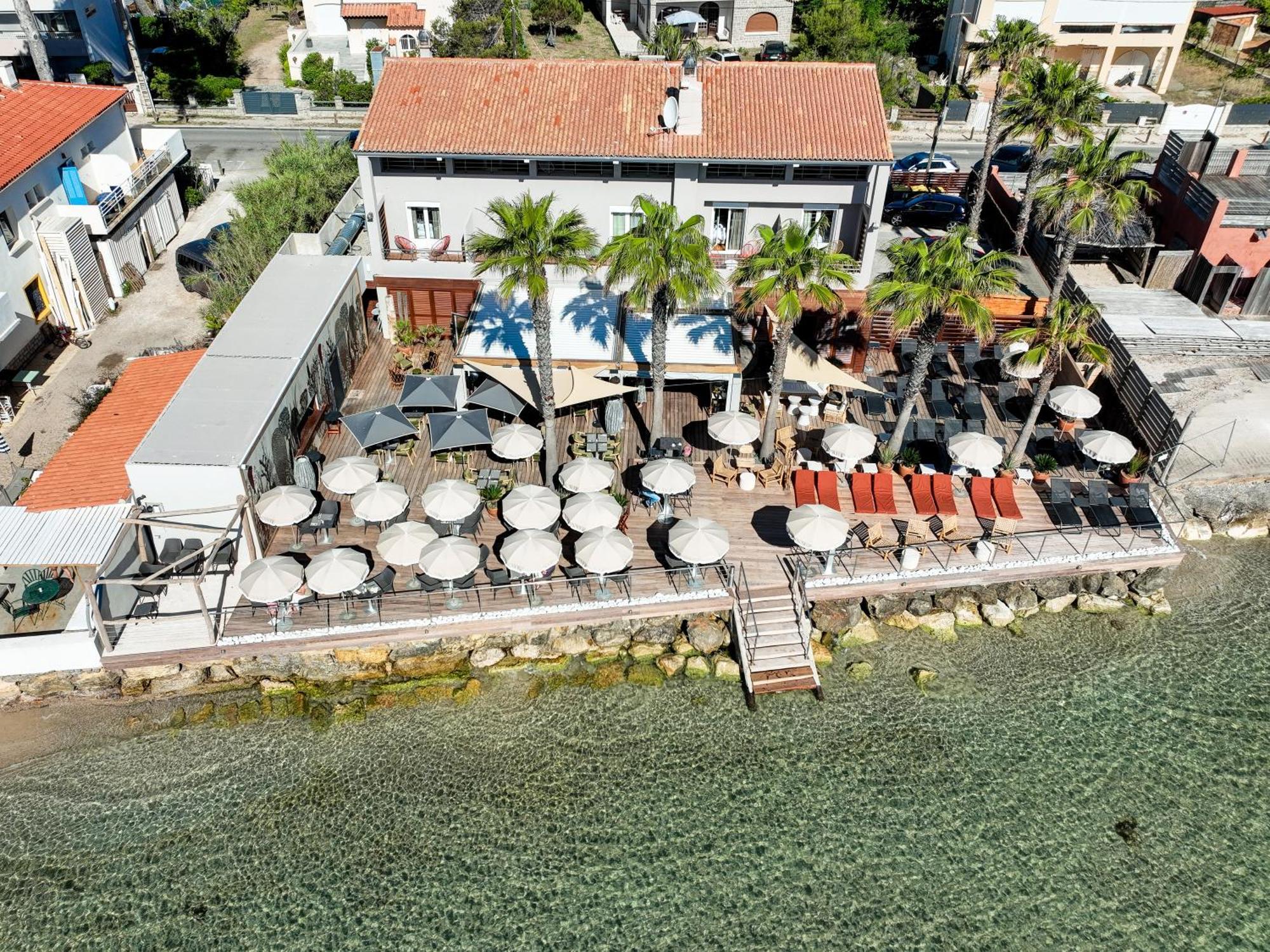 Hotel Bor Йер Экстерьер фото